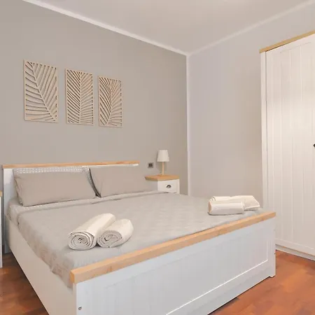 Baceno Home アパート *